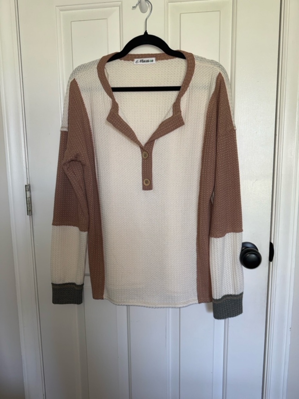 MACARON Cream and Brown Colorblock Waffle Knit Long Sleeve Henley